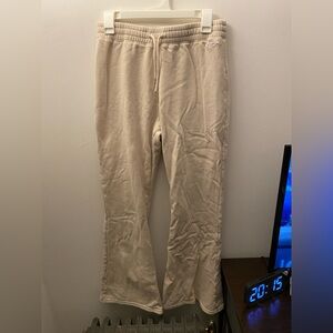 Cream Hollister sweatpants, size M